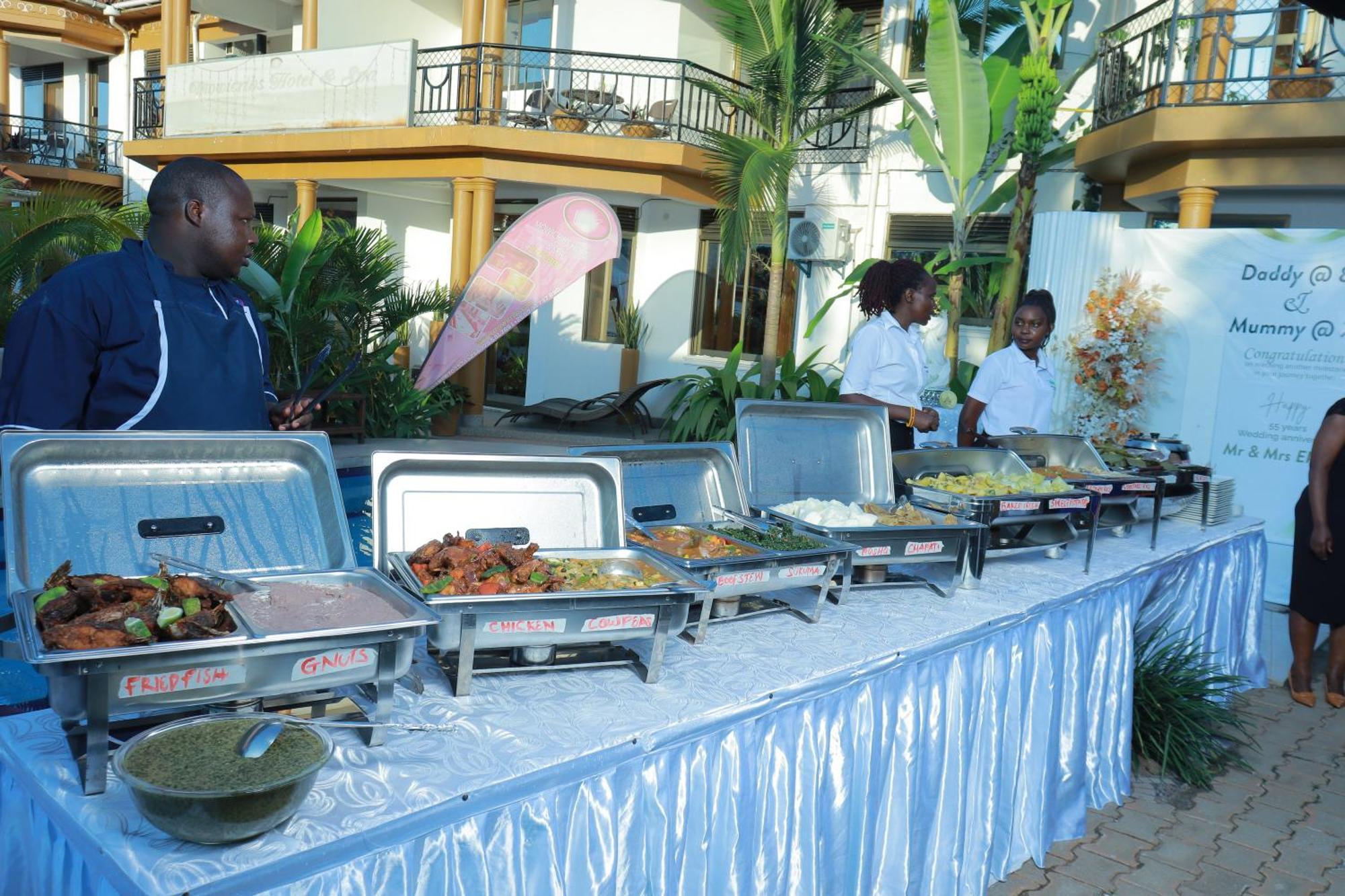 Mowicribs Hotel And Spa Entebbe Exterior photo